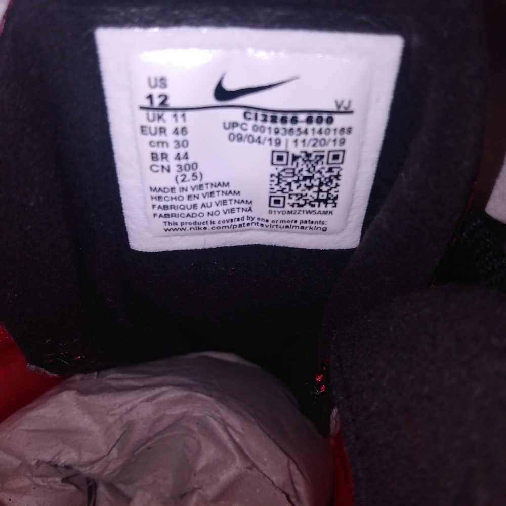 Pre-owned but excellent condition airmax 270 react
